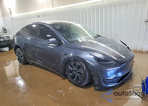 2024 Tesla Model Y z USA, uszkodzony, nr VIN 7SAYGDEE4RF130049